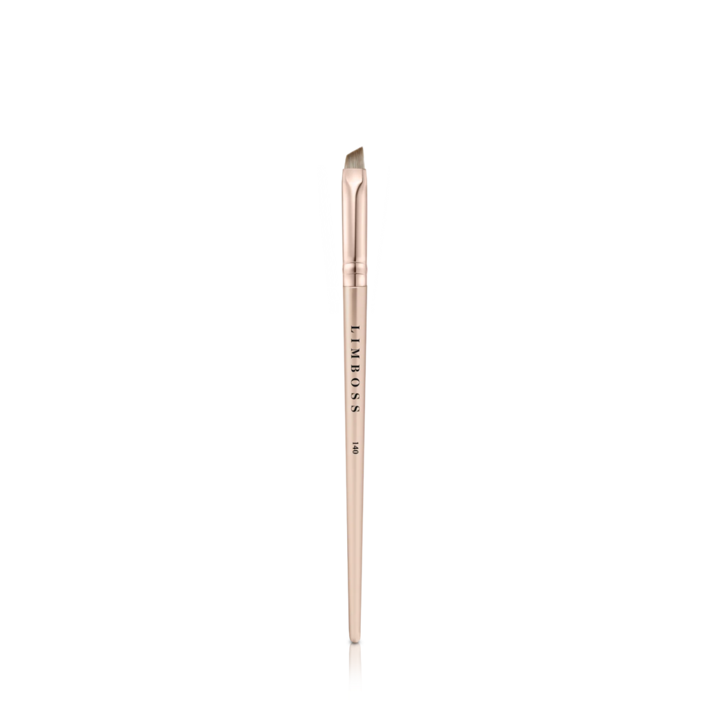 Magazine-LIMBOSS-BEAUTY-Brush-104-and-Brush-140-