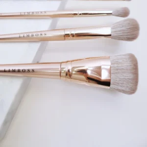 Magazine-LIMBOSS-BEAUTY-Brush-arrange